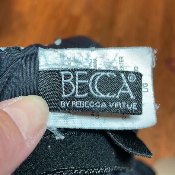 Becca Tribal Primitive Print Black White 1 piece swimsuit, bathing, tank, Large - Picture 8 of 10